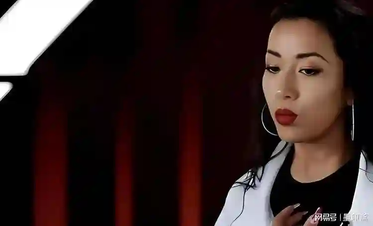 满嘴谎话，知三当三，娱乐圈的虚伪在吉克隽逸身上体现得淋漓尽致