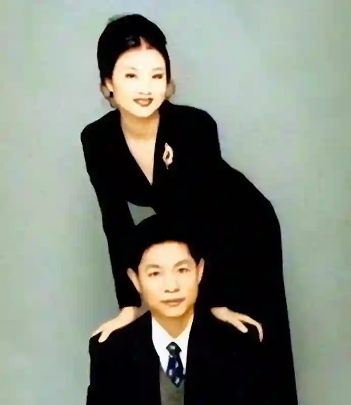 没想到，“销声匿迹”11年，与丈夫相约丁克的宋祖英已成人生赢家