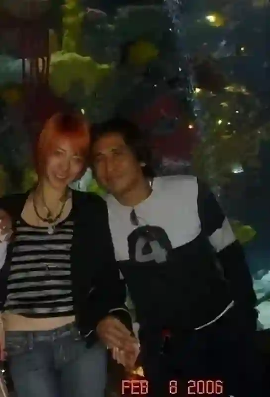 孙丽雅：嫁大24岁歌手齐秦，婚后连生两胎，一家四口其乐融融