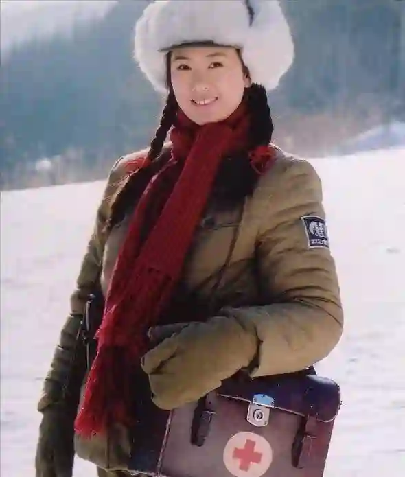 长得好不如嫁得好!被张国立打压15年的童谣,嫁大17岁男友终成影后