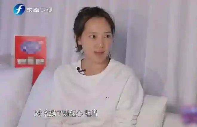 女儿11岁成“小戏骨”，继承父母好基因，考古聂远老婆晒幸福合照