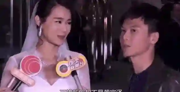 这次，黄宗泽终于不装大度了，句句不提胡杏儿，但句句都戳她心窝