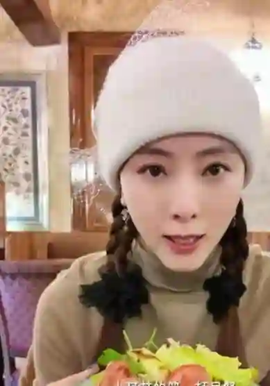 真金不怕火炼！从央视“消失”的李思思，已经找到了自己的路