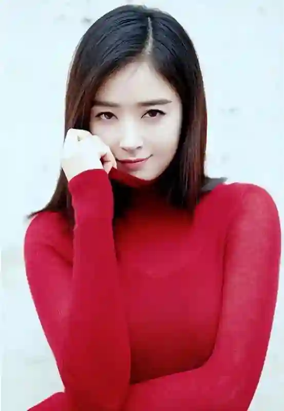 暴瘦脱相、毫无美感，这一次，谁都救不了被畸形审美毒害的蒋欣！
