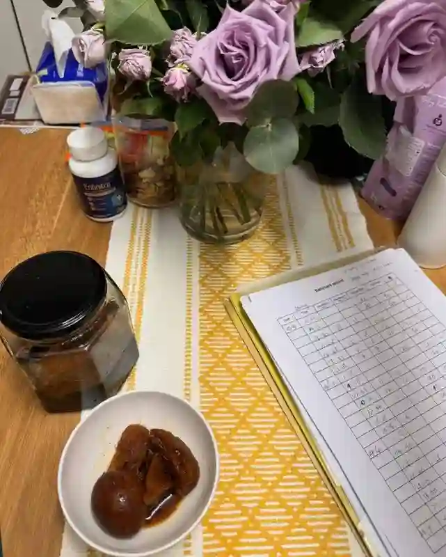 港姐冠军坐完月子大晒近照，直呼日夜轮流喂奶！称老公是神队友！