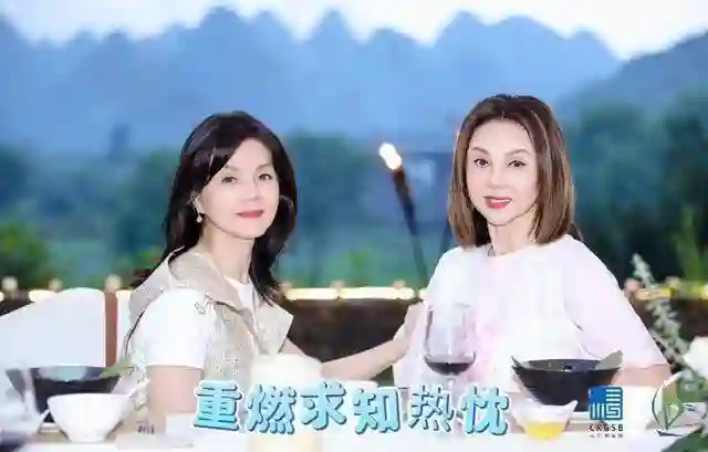 44岁林孝贤和41岁霍启山当伴郎，谢玲玲盛装出席婚宴，并在线催婚