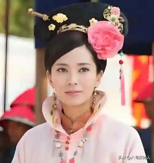 混血港姐下嫁农村“穷小伙”，“倒贴”丈夫3套房，如今怎样了