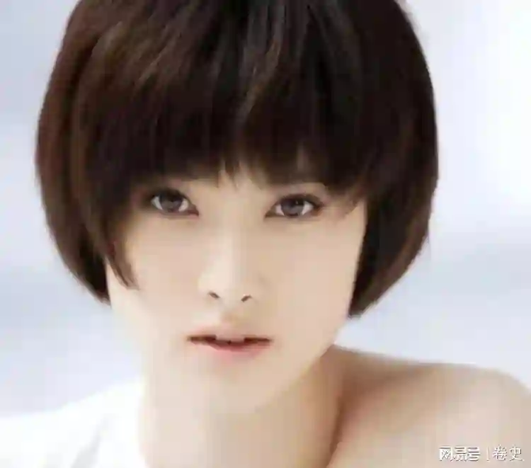 她错过靳东，转身嫁给父亲看中的女婿，如今45岁被婆家宠成公主！