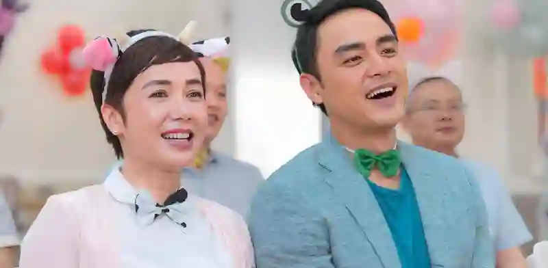 英国偶遇蒋雯丽，眼神衰败身材消瘦，曾经女神为何如此改变？