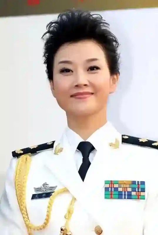 没想到，“销声匿迹”11年，与丈夫相约丁克的宋祖英已成人生赢家