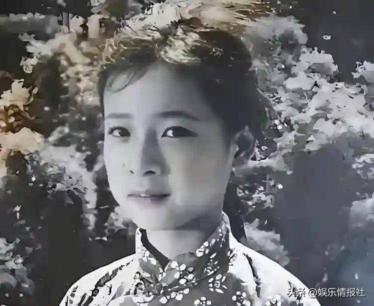 她是国家一级女演员，多次给坐轮椅丈夫戴绿帽，如今儿子也是演员