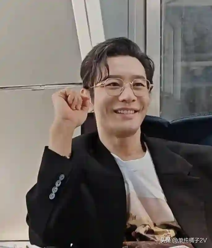 曝叶珂产女细节！妖怪称收到孩子照片，黄晓明心情大好，ip显端倪