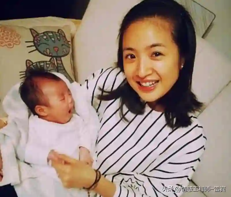 42岁林依晨成功产子，恭喜！结婚10年，儿女双全，老公已回国照顾