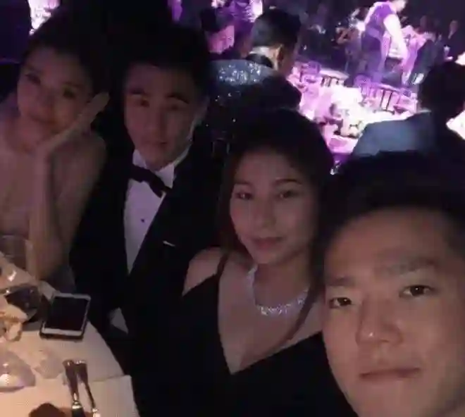豪门梦碎！奚梦瑶富二代表哥官宣恋情，何猷君不送祝福直接取关