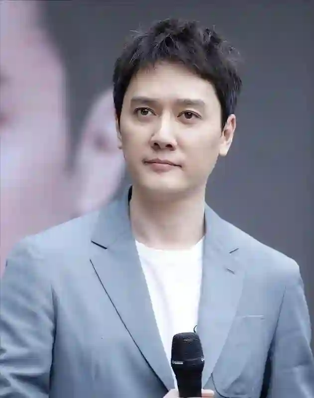 网友变脸速度太快！前有被骂老男人，后央求复合！冯绍峰：晚了！