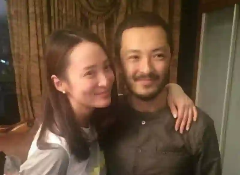 饶敏莉：17岁登上春晚，当老师“包养”影帝12年，如今却选择离婚