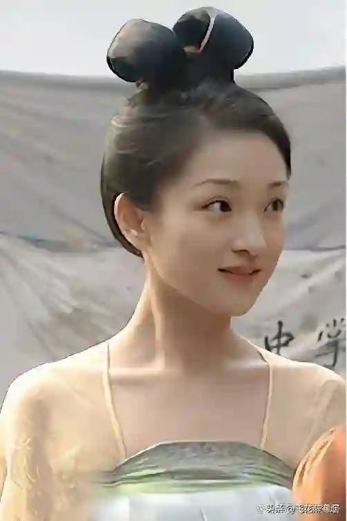 51岁的周迅，怎么突然就老了？简直就是断崖式衰老！