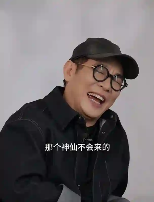 李连杰罕见谈4个女儿：前俩养的很凑合，利智生的，疼爱却很笨拙