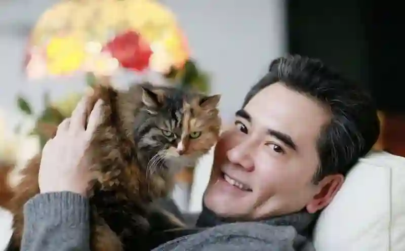 赵文煊：周迅、陈红对他一见倾心，未婚未育，现在在乡下养猫种花