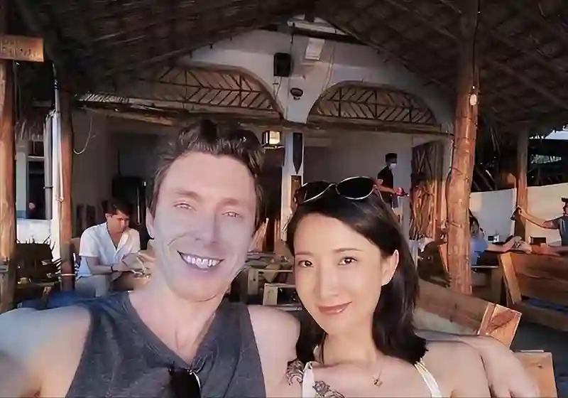 陈赫前妻许婧现状：旅居意大利，38岁肤白貌美，和洋老公至今无子
