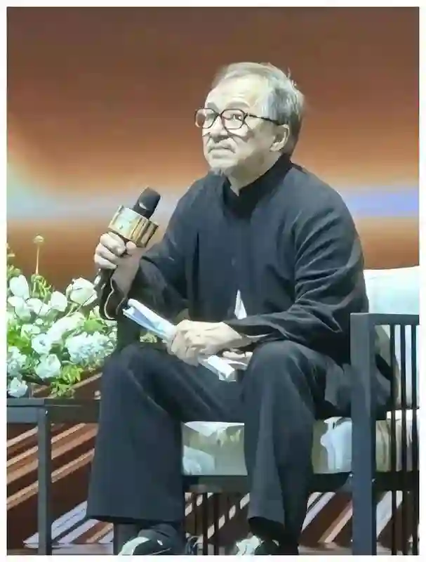 都说吴绮莉人生失败，自己糟糕，女儿也糟糕，可林凤娇也好不到哪