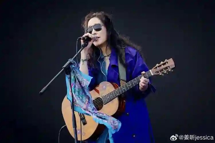 王菲窦唯北京往事：青春时爱上的人，要用多少个十年才能释怀？