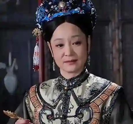 不露面不知道，一露面吓一跳！这些明星怎么突然老得连面相都变了