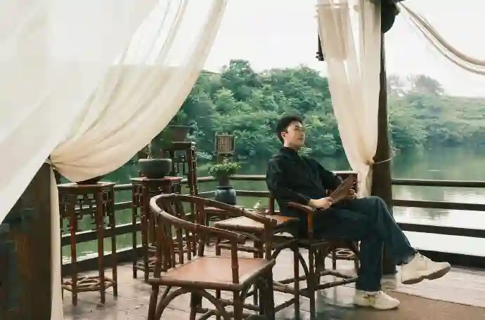 于正回应破防：面对谣言特别简单，首先就是“接受”！此前因观剧礼仪引争议