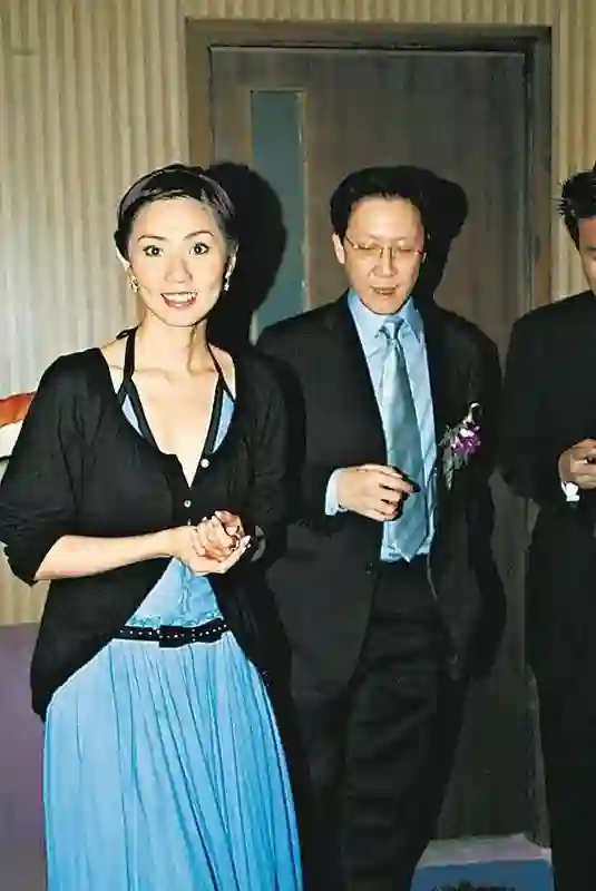 TVB前女星张玉珊与向华胜侄子合照，身家超3亿，深受向家人尊重