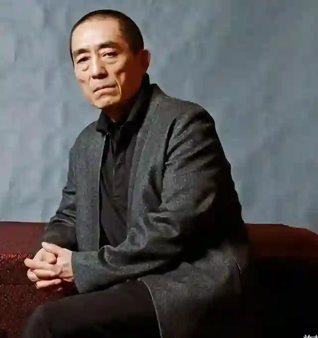 张艺谋：我最愧疚的不是巩俐，更不是陈婷，而是为我终身瘫痪的她