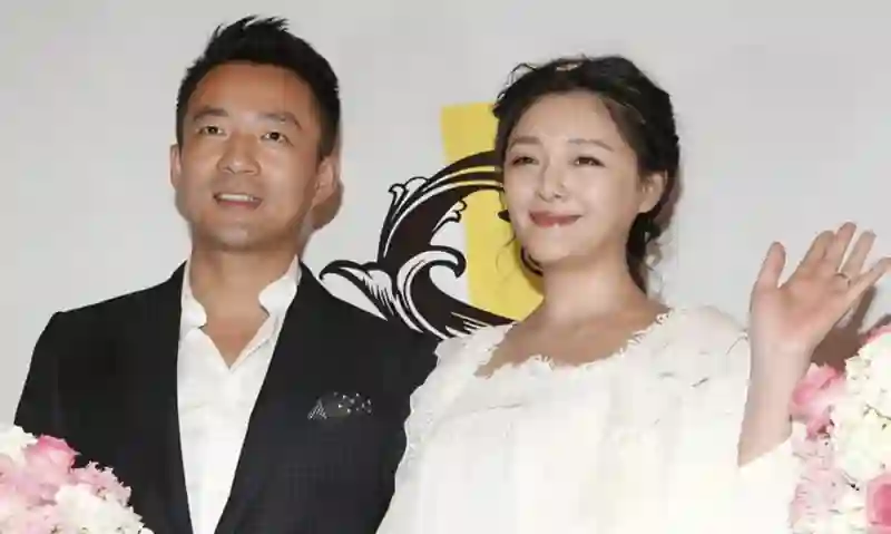 大S“失窃珠宝案”再起风波，S妈发新内容，张兰隔空回怼字字诛心