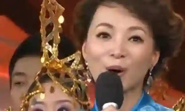 昔日央视主持再次重聚，董卿周涛惊艳了岁月，朱军却被岁月惊艳了