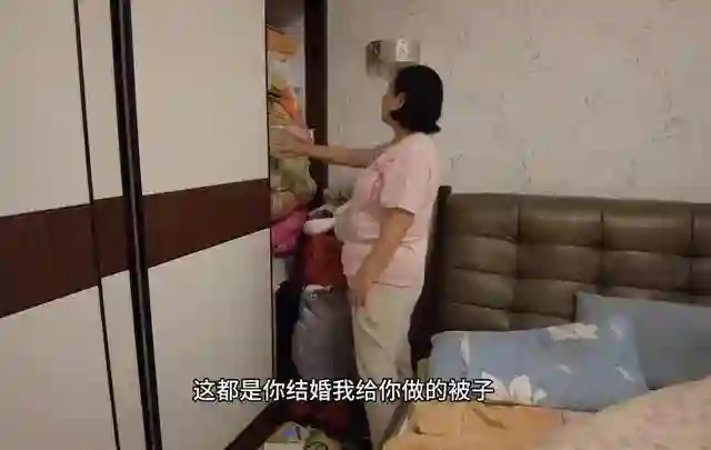 苏敏离婚后首次亮相戛纳，女儿揭露父亲健康问题