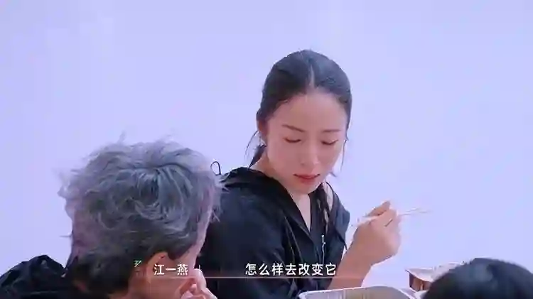 浪姐6：叶童为赢是有多卷，快熬哭94后蒋一侨，可惜最后还是输