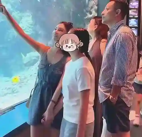 5个月就认新妈，汪希玥马筱梅逛街亲昵似母女，大S的爱终成笑话