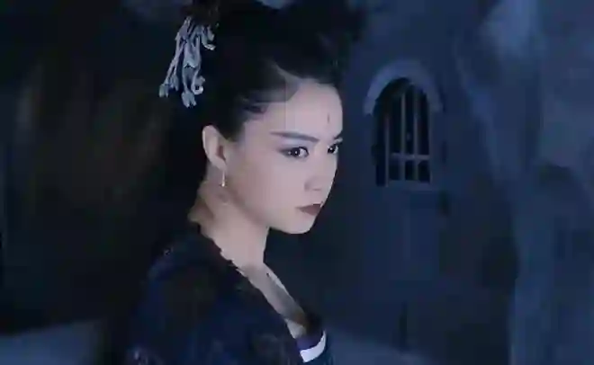 “分手”13年，一别两宽，蒋欣从不提王阳，如今才看懂她赢在哪