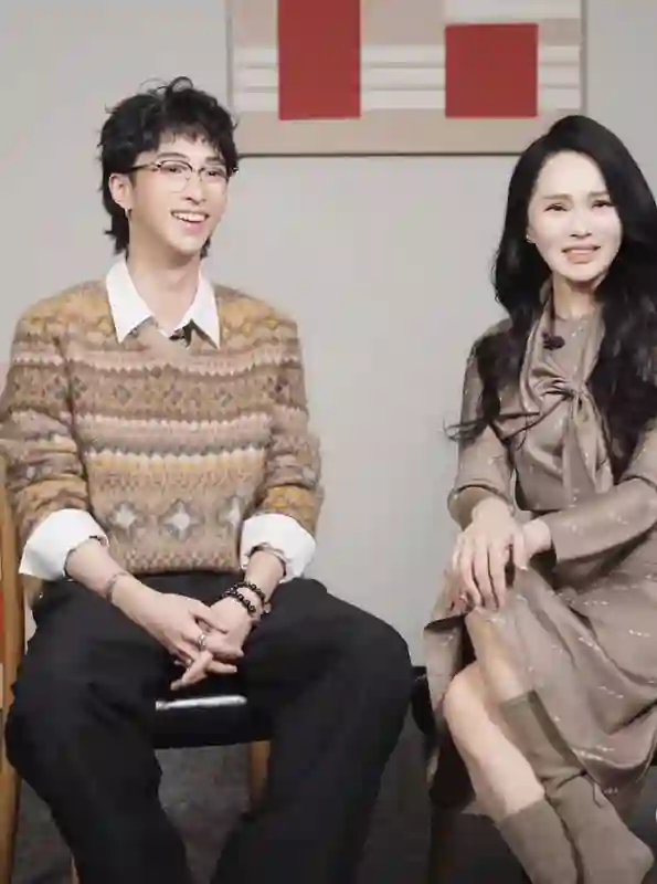 伊能静这段回应太有情商，刘亦菲深厚友谊背后原因曝光
