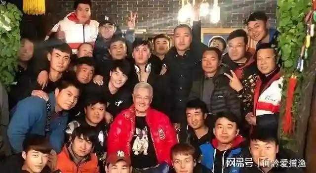 钱多也没用！这次“自身难保”的赵本山，救不了黑料缠身的宋小宝