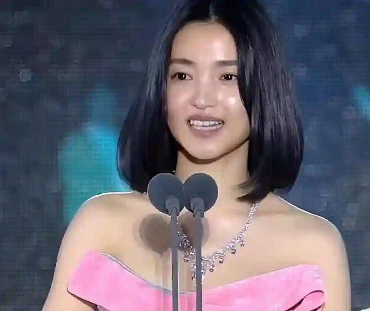 这一夜：宋慧乔气质绝，IU胖了，玄彬肿了，张娜拉咋长这样