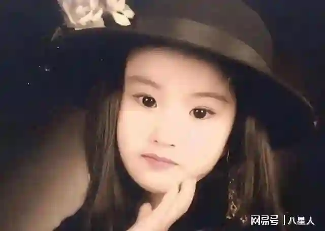 母女通吃?陈金飞和刘亦菲母女都有绯闻,跟杨采钰分手,再捧刘亦菲