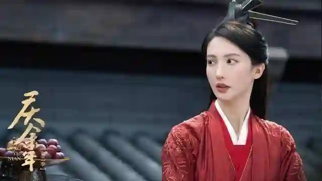 情史混乱、整容上瘾，这一次，谁都救不了鼻歪嘴斜的资源咖金晨！