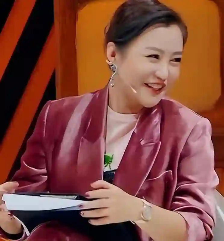 郝蕾一句话，扯下了内娱最后一丝“体面”，邓超成众矢之的