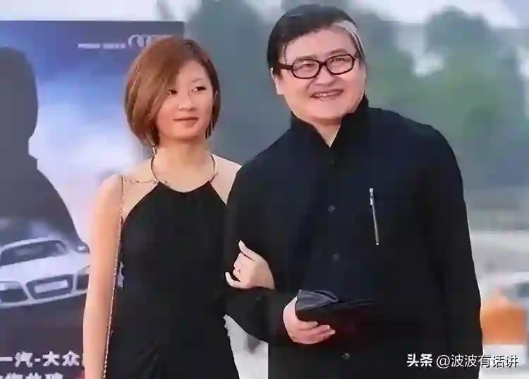 61岁刘欢晚年生活：父母离世女儿未婚，被“不死癌症”困扰多年