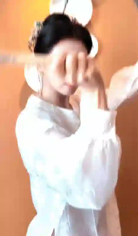 刘涛簪福州“三条簪”化身飒爽侠女，凌厉眼神诠释坚毅风骨