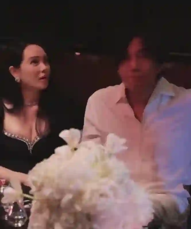 秀恩爱变反转，伊能静为秦昊庆生却因穿衣不当被网民炮轰！