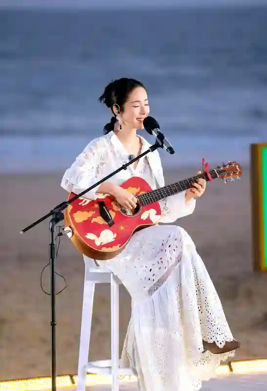 高圆圆再被赞，却仍被叫“惯三”？类似的女星不少，结局大相径庭