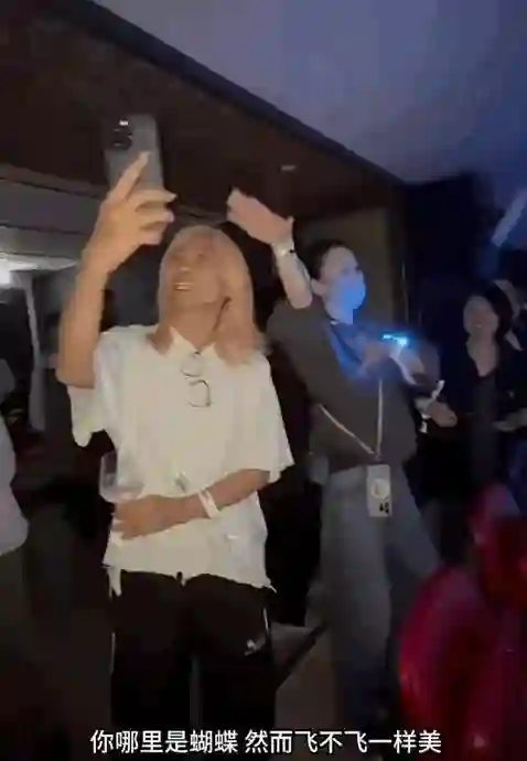 王菲窦唯北京往事：青春时爱上的人，要用多少个十年才能释怀？