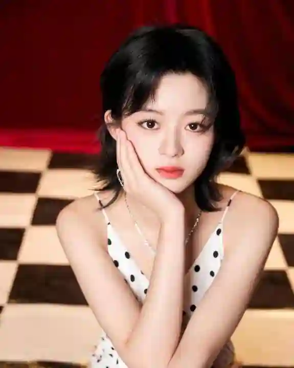不到72小时，黄杨钿甜再迎3个噩耗，网友：这下麻烦更大了