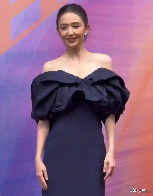 重庆这晚：张雨绮身材走样，佟丽娅、蒋依依绝美，李雪琴嘴好怪