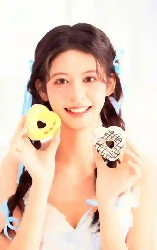 翁虹女儿近照曝光，17岁小水晶出落成大美女，比妈妈年轻时还养眼